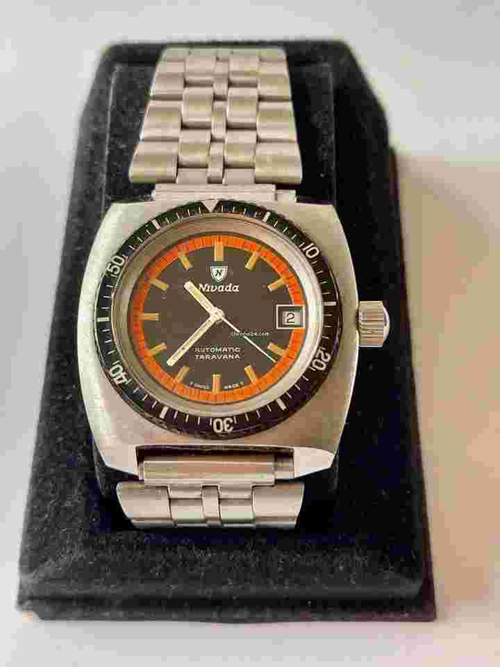 Nivada
Taravana Diver Black Two Tone Dial Automatic Calendar Date Original Box Vintage SwissMade