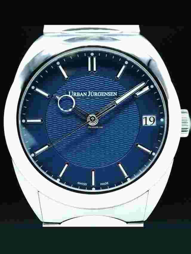 Urban Jürgensen
                           
                                 One Date Blue Dial on Bracelet