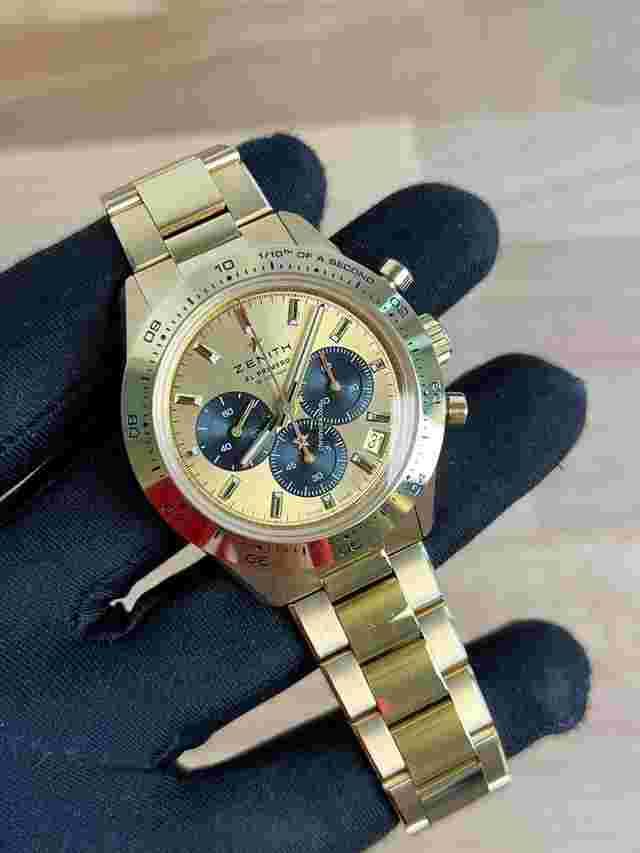 Zenith Chronomaster Sport
                           
                                 Champagne 18k Gold 2023
