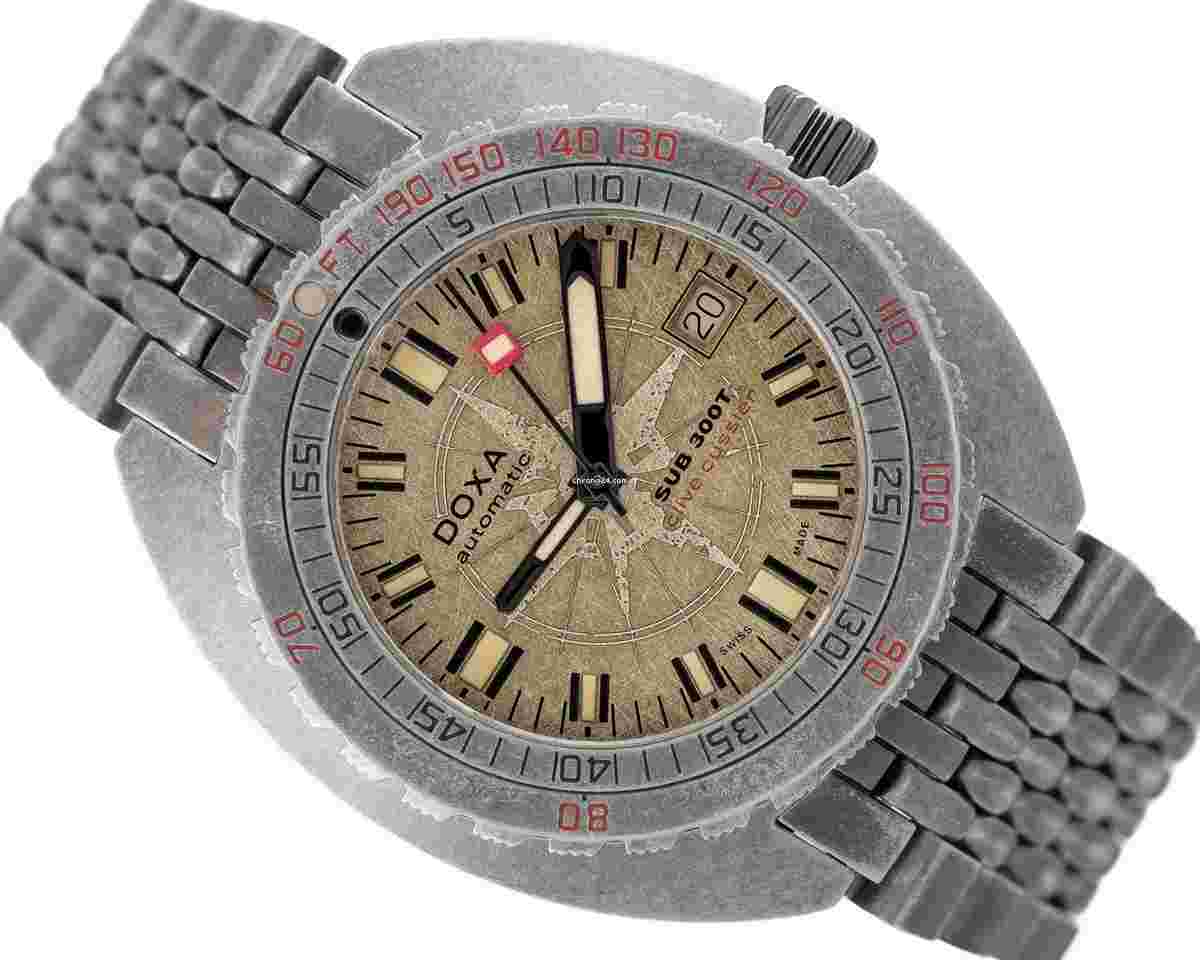 Doxa Sub
300t Clive Cussler Steel Compass Dial Ref. 840.80.031.15 Full Set +khaki Strap
