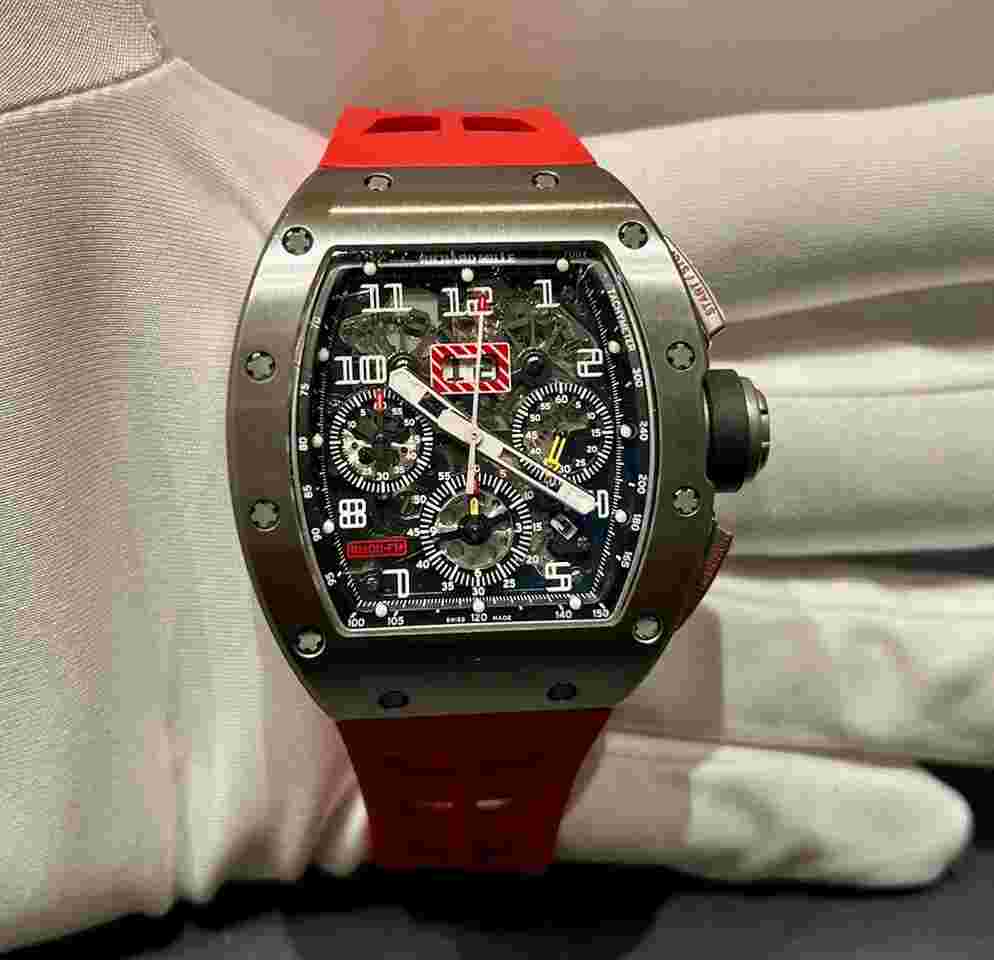 Richard Mille RM 011
titanium Felipe Massa 50mm full set