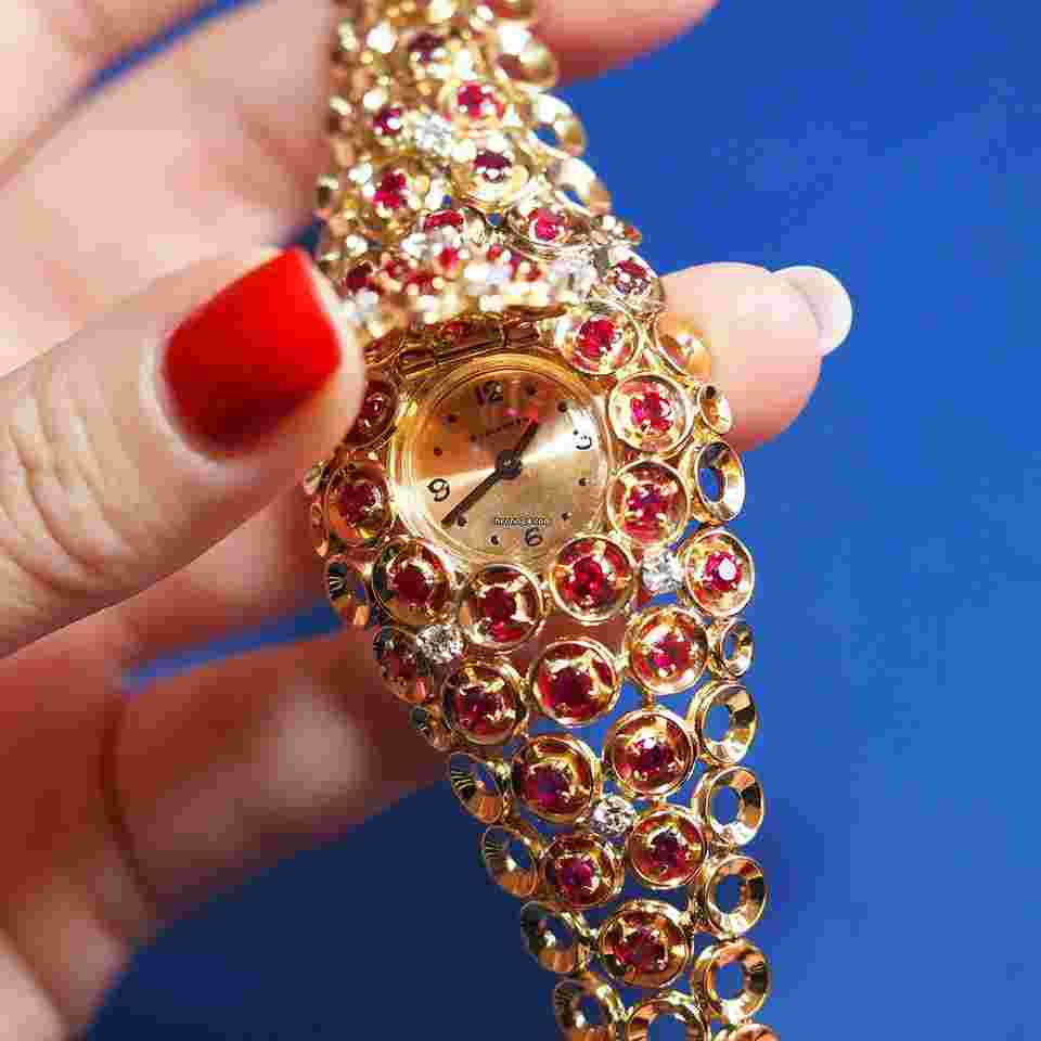 Boucheron
                           
                                 Vintage Jewelry Watch in 18k Yellow Gold Rubies & Diamonds 32mm Signed Omega Caliber R