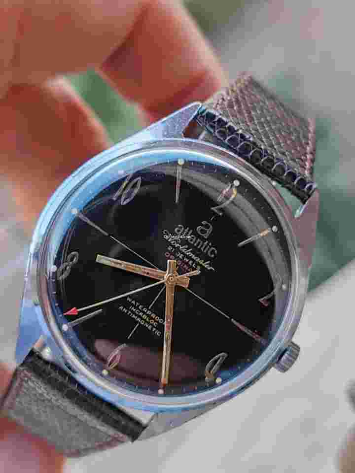 Atlantic
Worldmaster Black Dial 1970s - Vintage . Rare