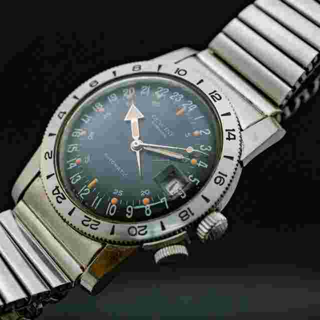 Glycine Airman
                           
                                 1960's Airman Vietnam era 24 hours dial
