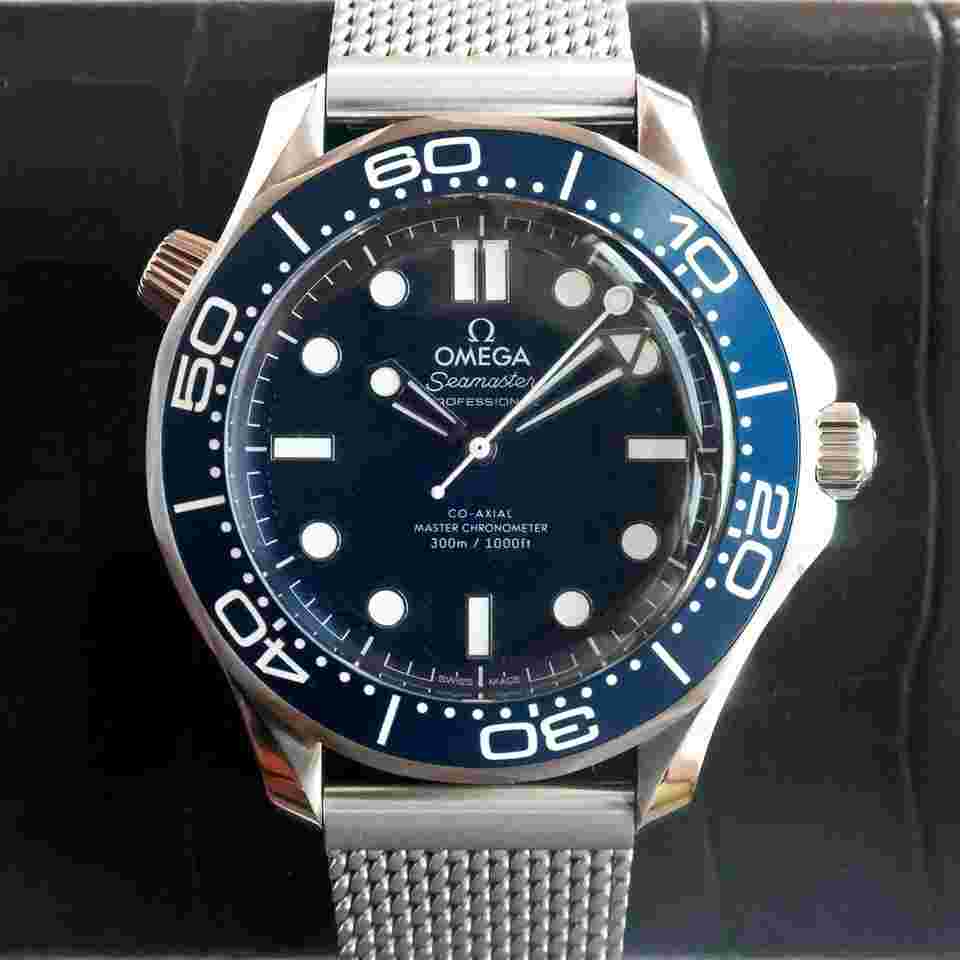 Omega Seamaster Diver 300 M
210.30.42.20.03.002 Automatic 2025 Steel Like new & unworn