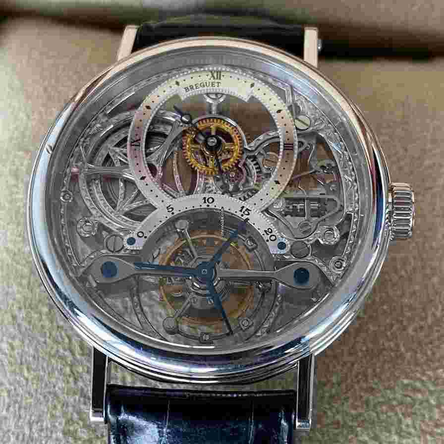 Breguet Classique Complications
Tourbillon 3355 PL Rare