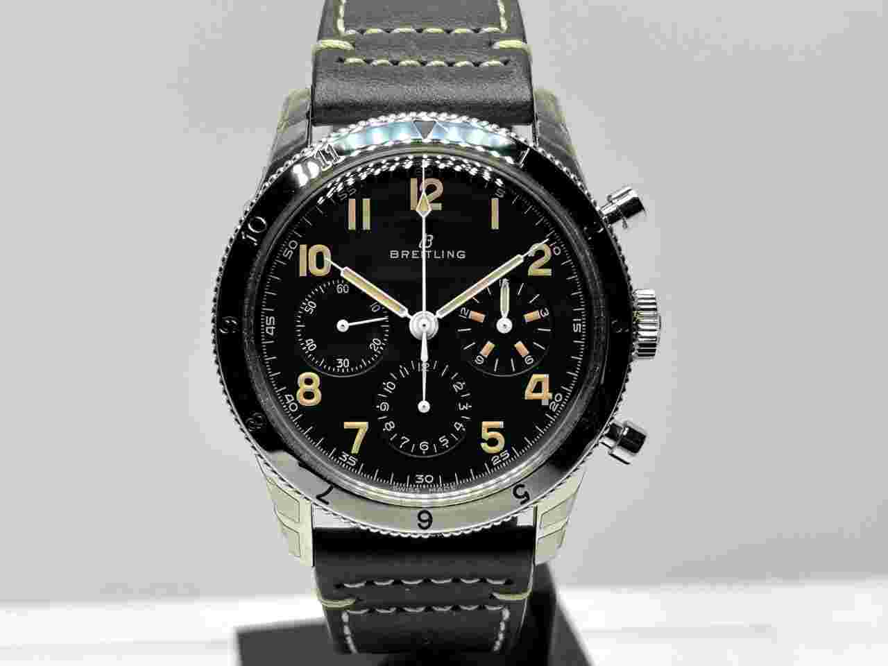 Breitling Aviator 8
                           
                                 AVI ref 765 1953 AB0920 Ltd Ed