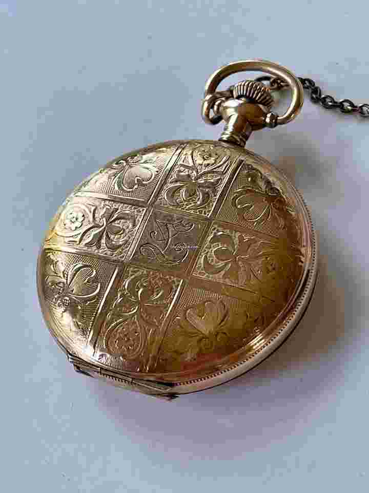 Elgin
Art Deco Gold Filled Warranted 20Years Hunter Two Level Porcelain Dial Chain Made in USA