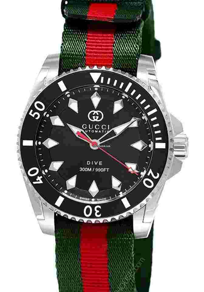 Gucci Dive
Ref. YA136364