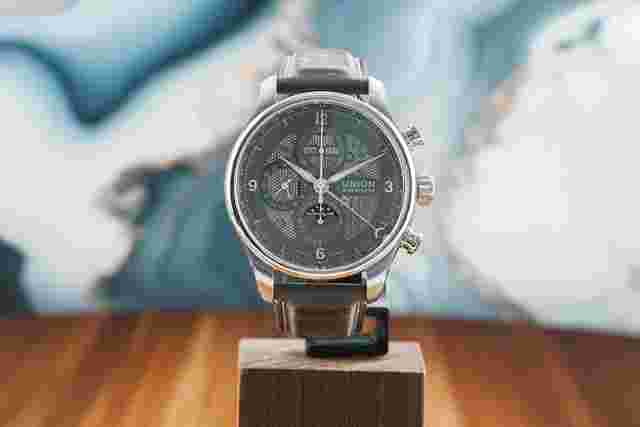 Union Glashütte Belisar Chronograph
                           
                                 Mondphase