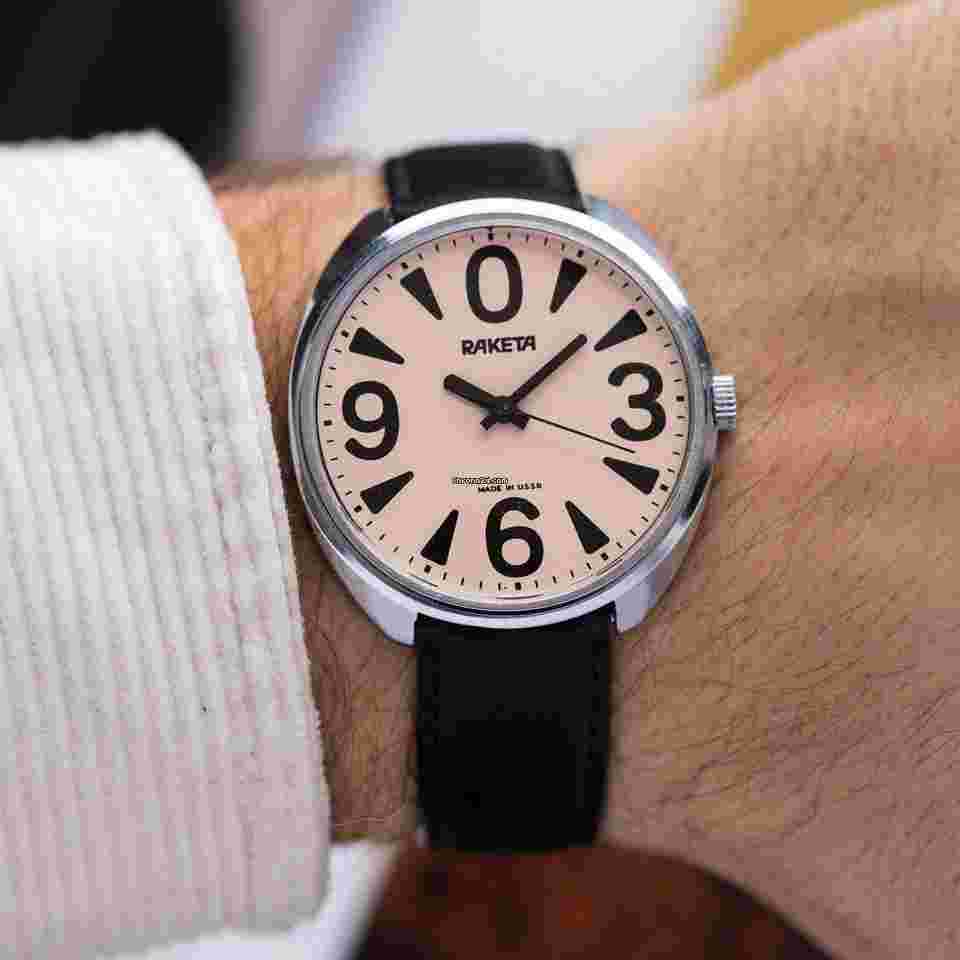 Raketa
Soviet Men's Watch "Raketa Big Zero" Salmon Dial Cal.2609 USSR watch