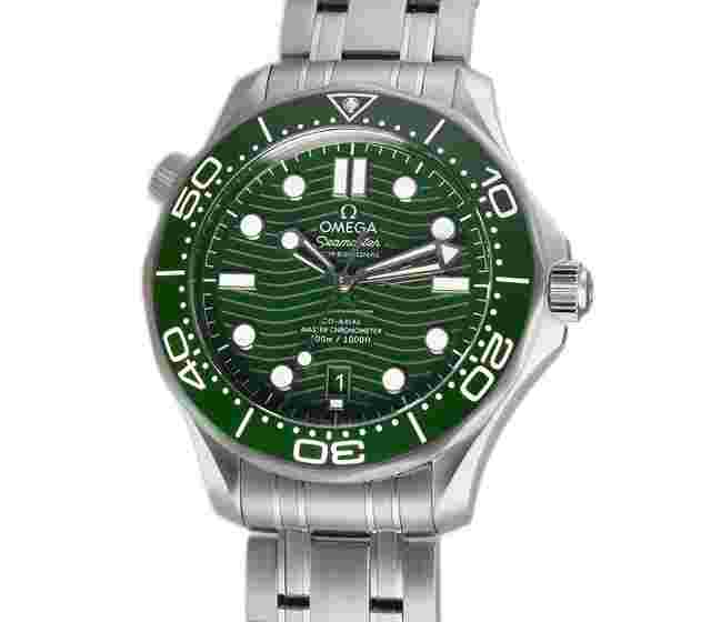 Omega Seamaster Diver 300 M
                           
                                 42mm Seaweed Diver 300m Steel Green Dial