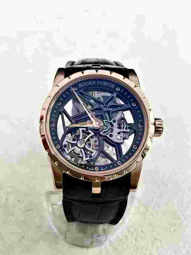 Roger Dubuis Excalibur
                           
                                 42 Skeleton Flying Tourbillon