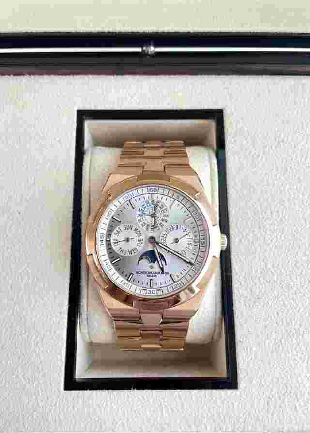 Vacheron Constantin Overseas
                           
                                 Perpetual Calendar Ultra-thin