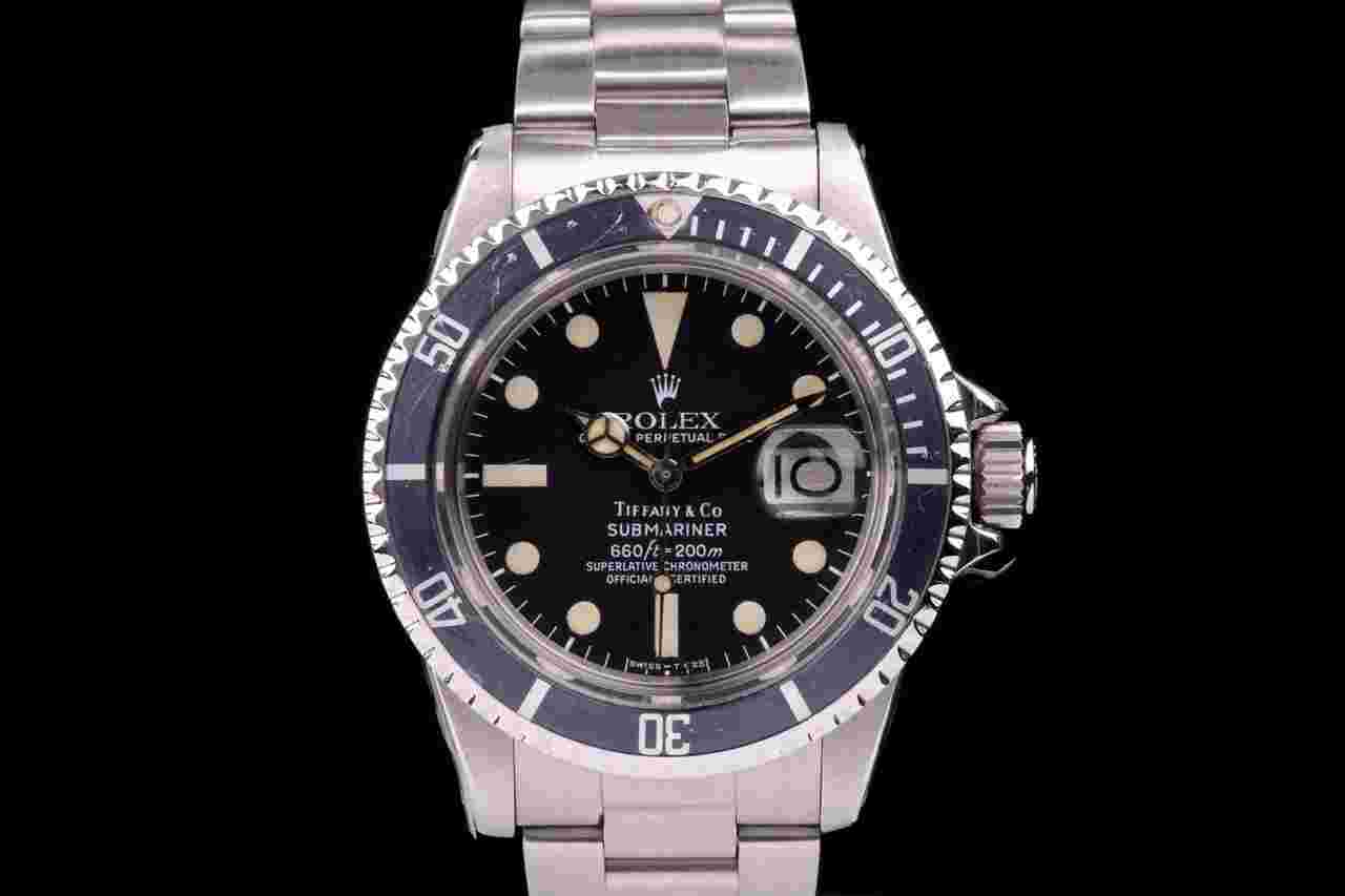 Rolex Submariner Date
1680 Tiffany Dial From 1979 With Rolex Service