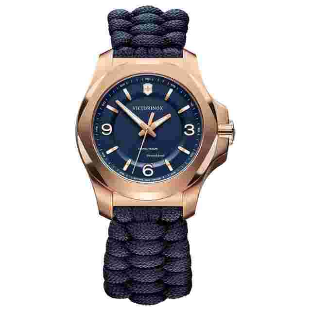 Victorinox Swiss Army I.N.O.X.
                           
                                 Blue/Textile Ø37 mm
