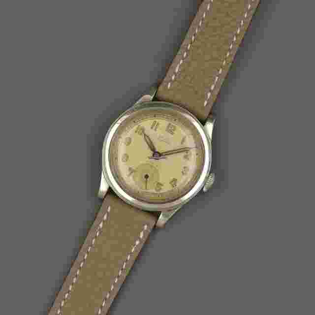 Gallet
                           
                                 Waterproof vintage Step Radium