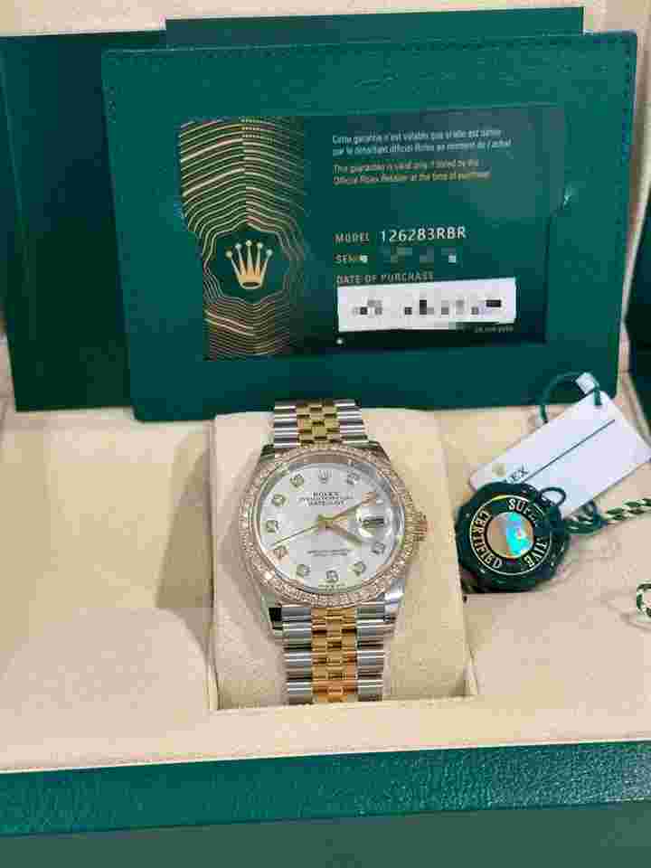 Rolex Datejust 36
                           
                                 126283RBR Datejust 36mm Two-Tone MOP Diamond Dial Diamond Bezel Jubilee