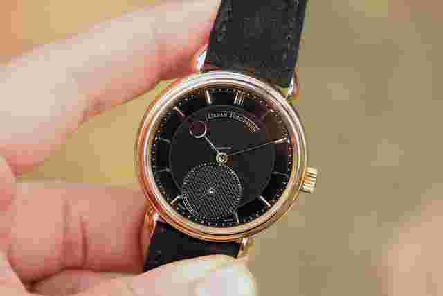 Urban Jürgensen
                           
                                 ref. 1140 YG Black Box & Papers