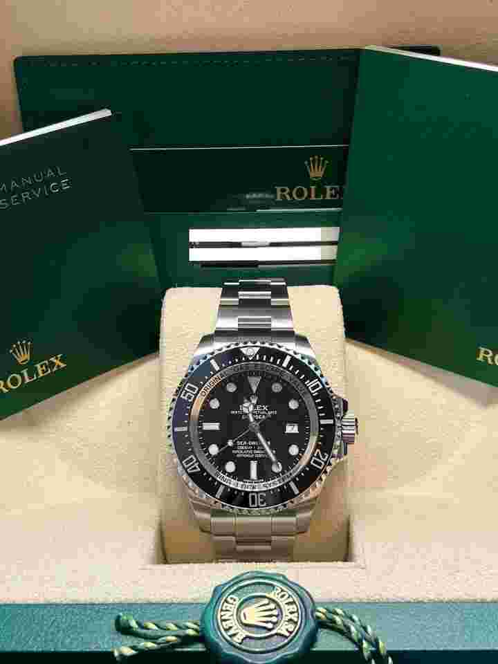 Rolex Sea-Dweller Deepsea
Pre-owned Sea-Dweller Deepsea 116660