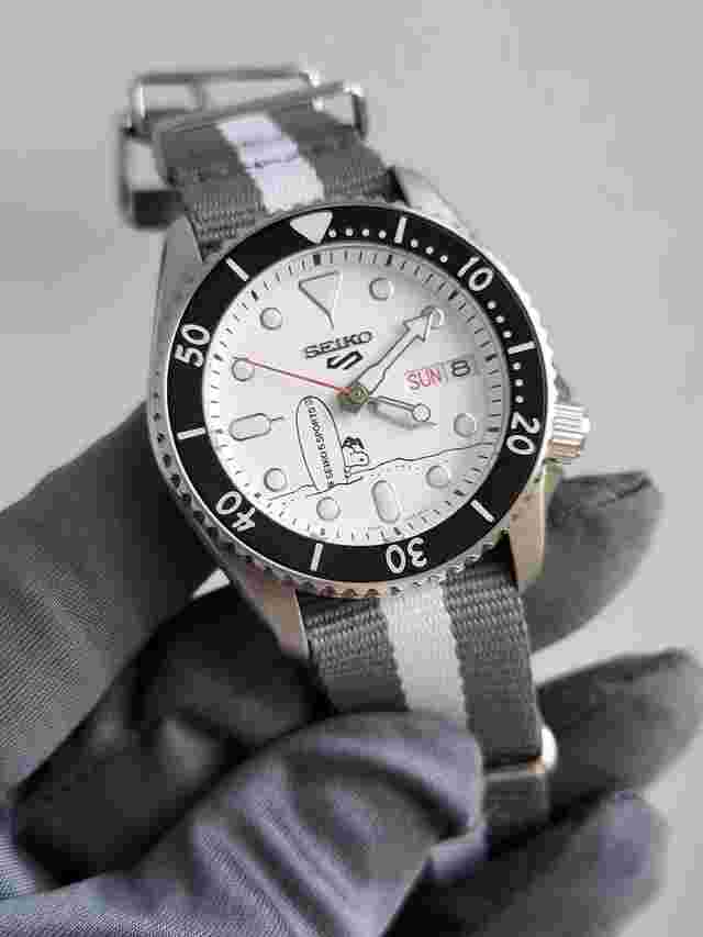 Seiko 5 Sports
                           
                                 x Peanuts "Surfboard" Snoopy | Limited Edition | Full Set inc. Warranty