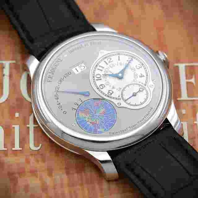 F.P.Journe
                           
                                 UTC (Universal Time Coordinated) in Platinum