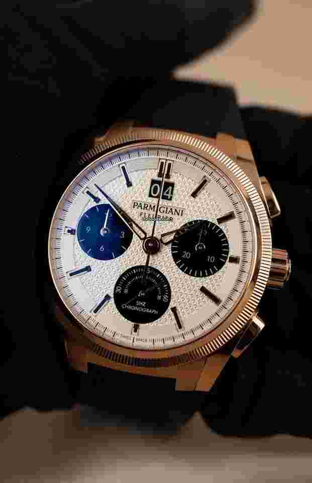 Parmigiani Fleurier Tonda
PF Sport Chronograph PFC903-1500140-X0148 Papers + Box Roségold