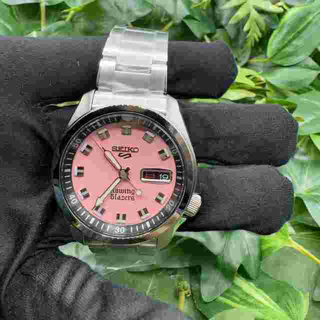 Seiko 5 Sports
                           
                                 Limited Edition Of 888 Rowing Blazers 36MM SRPJ67
