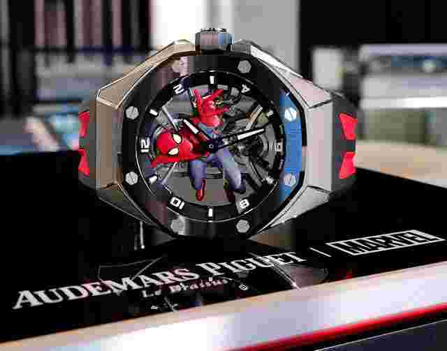 Audemars Piguet Royal Oak Concept
                           
                                 Tourbillon Spider-Man Limited Edition 250 Pieces 26631IO.OO.D002CA.01