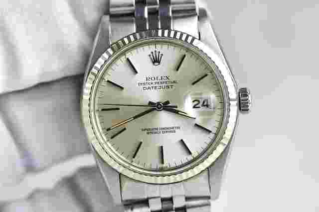 Rolex Datejust 36
                           
                                 1978 Rolex 16014 Datejust 36mm with Service Paper