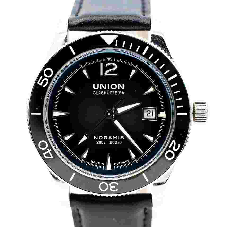 Union Glashütte Noramis Date
                           
                                 Datum Sport