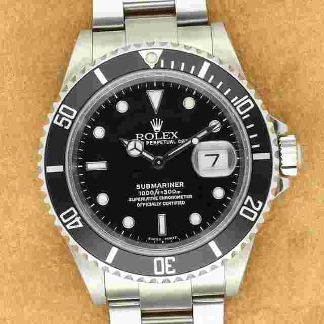 Rolex Submariner Date
                           
                                 40 / 16610 / 2000 / Box en Papers / 24 months warranty