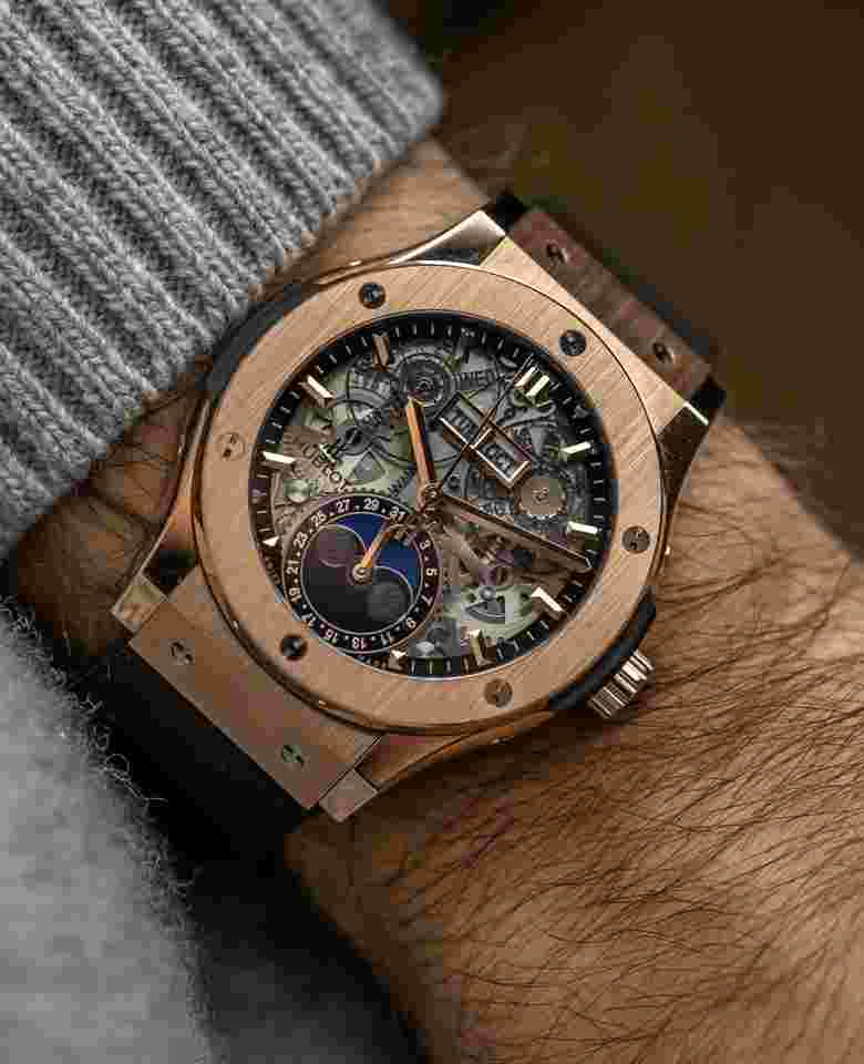 Hublot Classic Fusion Aerofusion
                           
                                 42 547.OX.0180.LR - Full Set (2023)