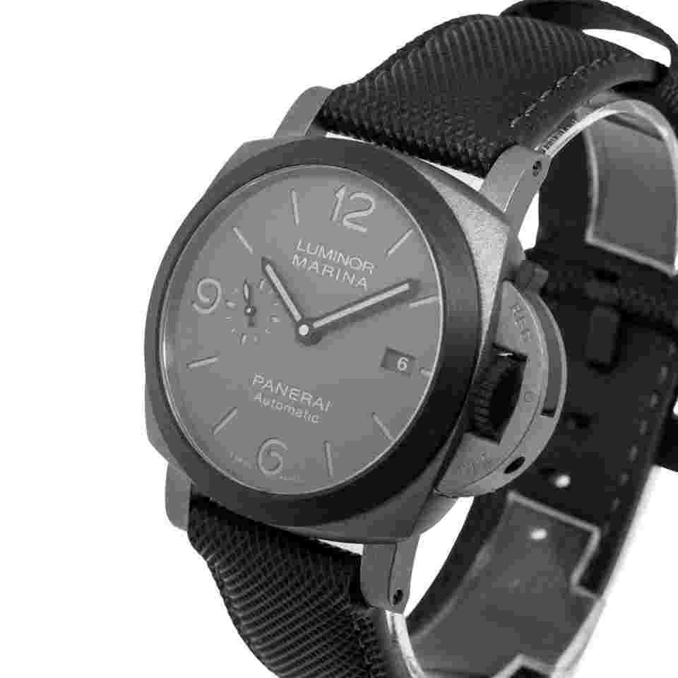 Panerai
Luminor Marina TuttoGrigio pam02662 New with tags Mens Watch