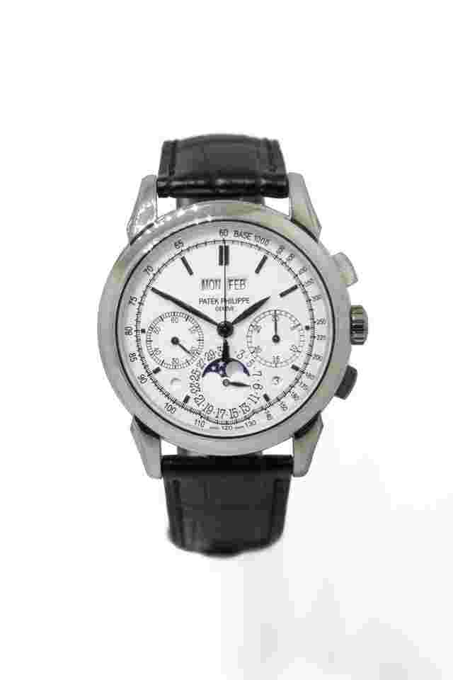Patek Philippe Perpetual Calendar Chronograph
Moonphase