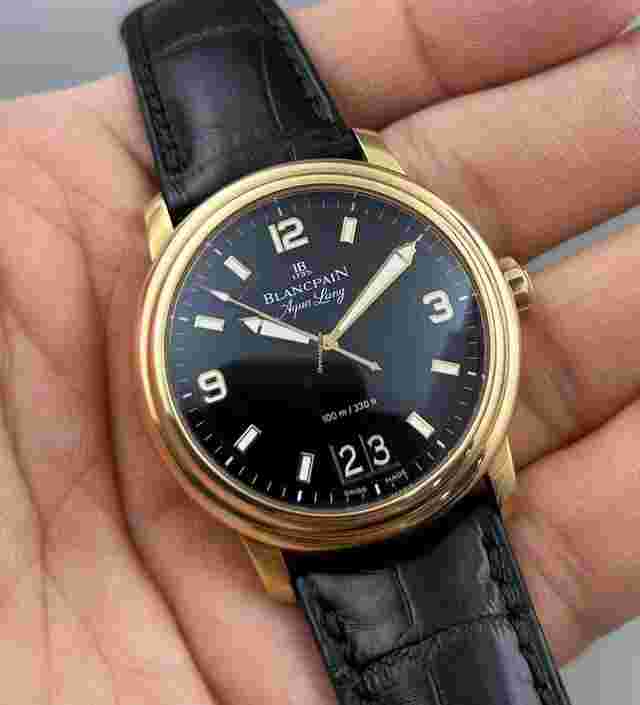 Blancpain
                           
                                 Rose Gold Automatic Watch 40MM.Aqua Lung Grande Date