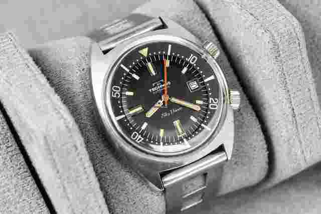 Technos
                           
                                 Sky Diver Ref 1341 Military History