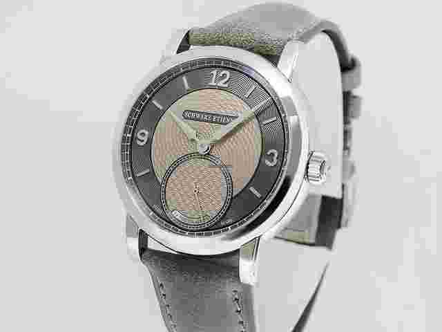 Schwarz Etienne
                           
                                 Roma Synergy Grey Synergy by Kari Voutilainen WROVMA43SSCUBCLTD-A LTD 50pc
