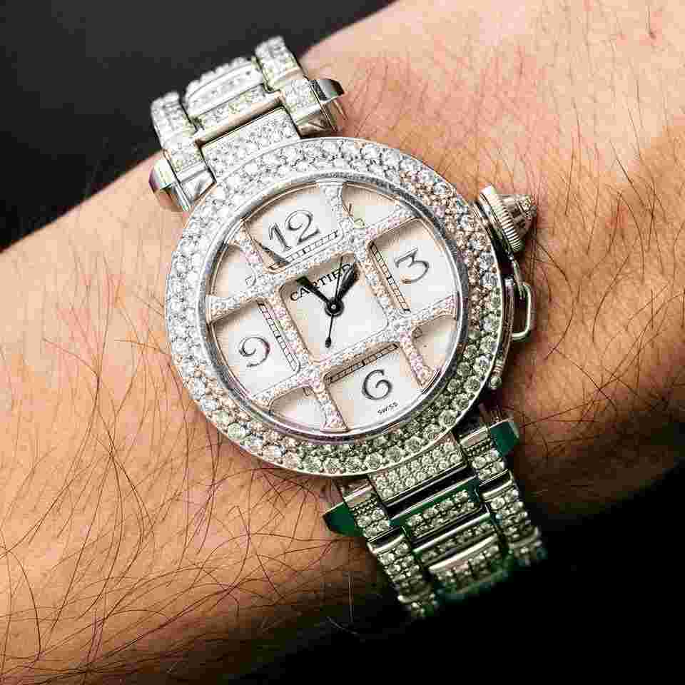 Cartier Pasha
2400