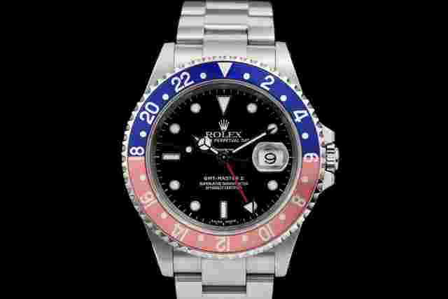 Rolex GMT-Master II
                           
                                 16710 Full Set 2002