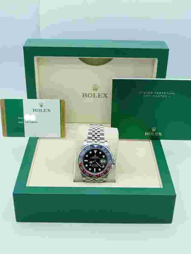 Rolex GMT-Master II
                           
                                 126710BLRO GMT-Master II "PEPSI" Black Dial Jubilee Bracelet Complete Set 2018