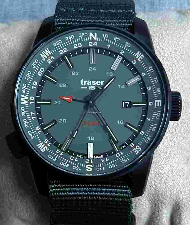 Traser
Herrenuhr Pathfinder Gmt Grün P68