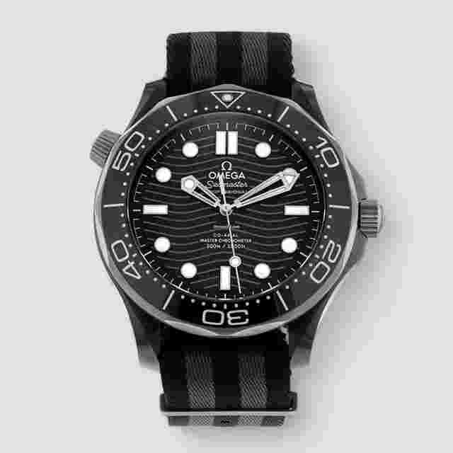 Omega Seamaster Diver 300 M
                           
                                 210.92.44.20.01.002