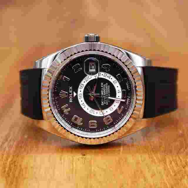 Rolex Sky-Dweller
                           
                                 326139