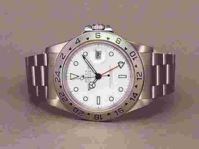 Rolex Explorer II
                           
                                 16570 - Swiss only