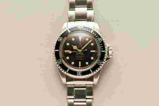 Tudor Submariner
                           
                                 Vintage Submariner 7928 PCG