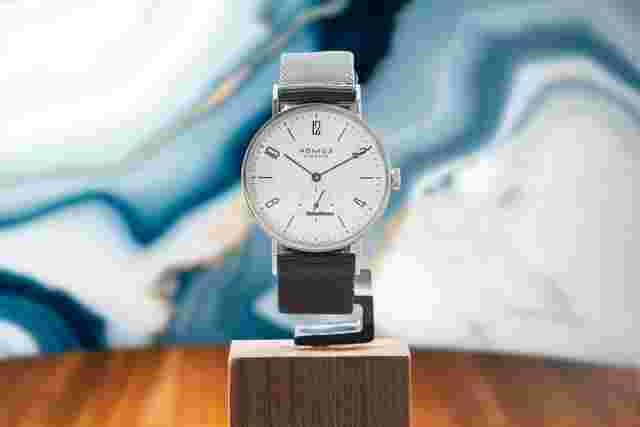 NOMOS Tangente
                           
                                 139
