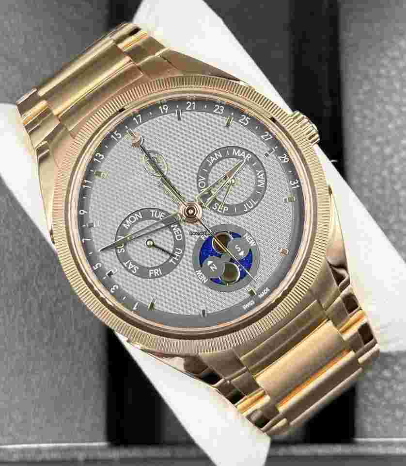 Parmigiani Fleurier Tonda
Pf Annual Calendar