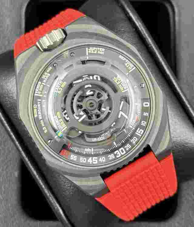 Urwerk UR-202
                           
                                 UR-100V Lightspeed 43mm Men's Watch Rare 2024