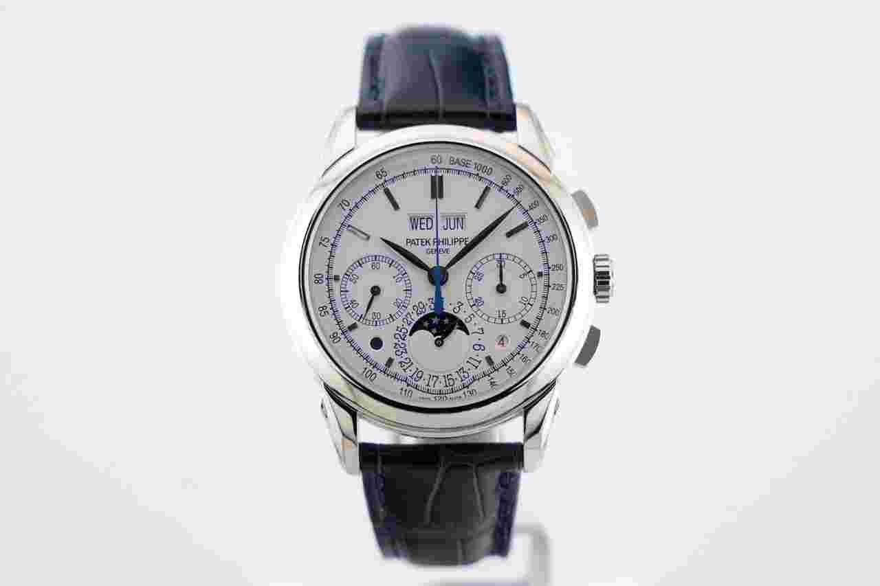 Patek Philippe Perpetual Calendar Chronograph
Munich Edition - Limited To 50 Pcs. - Box+Papers - 24 Months Warranty 5270G-015 2014